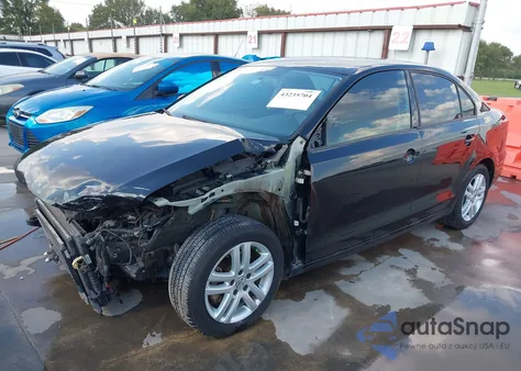2018 Volkswagen Jetta 1.4T S z USA, uszkodzony, nr VIN 3VW2B7AJXJM212659